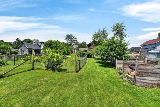 35 W Liberty Street, Evansville, WI 53536