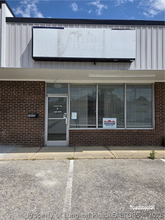 6460 YADKIN Road D, Fayetteville, NC 28303 — exterior