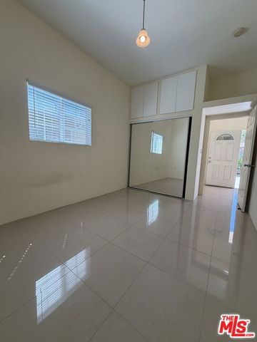 14213 Califa Street, Sherman Oaks, CA 91401