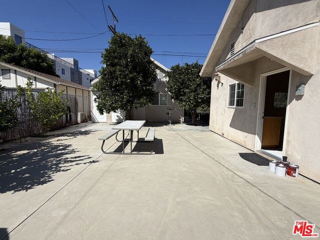14213 Califa Street, Sherman Oaks, CA 91401