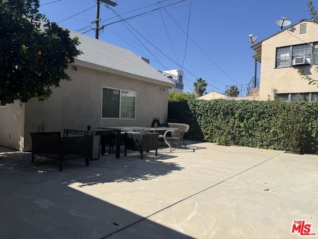 14213 Califa Street, Sherman Oaks, CA 91401