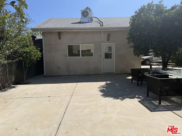 14213 Califa Street, Sherman Oaks, CA 91401