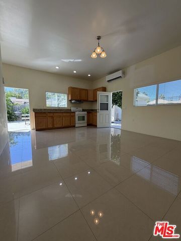 14213 Califa Street, Sherman Oaks, CA 91401