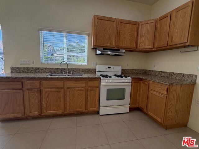 14213 Califa Street, Sherman Oaks, CA 91401
