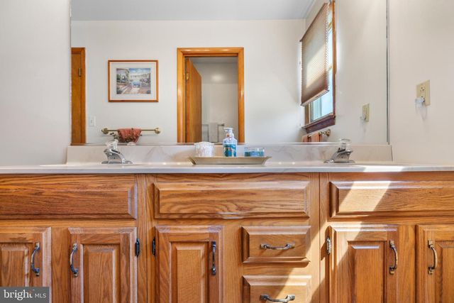 64 LONG CREEK DR, Stevensville, MD 21666