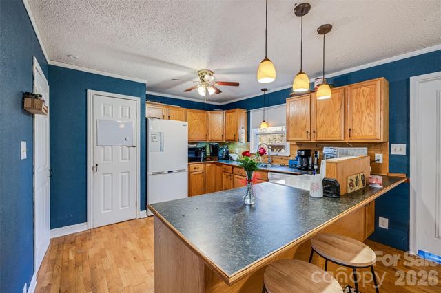 123 Sandy Creek Drive, Gastonia, NC 28052