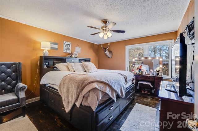 123 Sandy Creek Drive, Gastonia, NC 28052