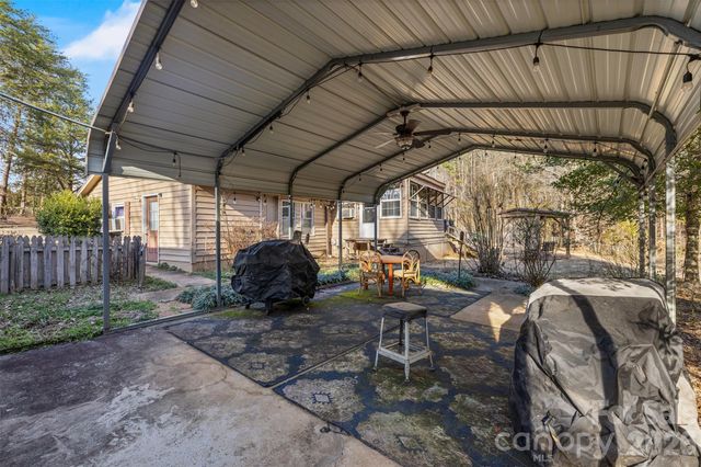 123 Sandy Creek Drive, Gastonia, NC 28052