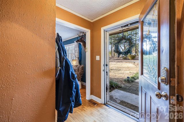 123 Sandy Creek Drive, Gastonia, NC 28052