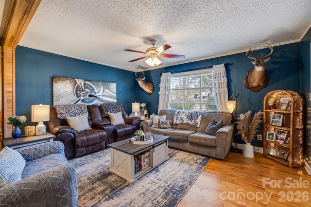 123 Sandy Creek Drive, Gastonia, NC 28052