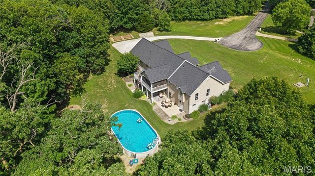 15 Ridgecrest Court, Troy, MO 63379