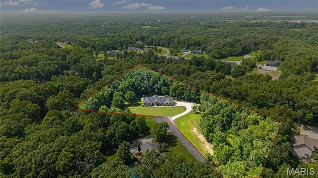 15 Ridgecrest Court, Troy, MO 63379