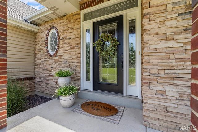 15 Ridgecrest Court, Troy, MO 63379