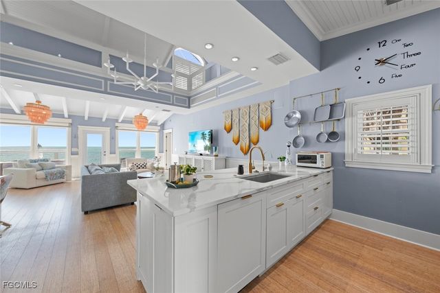 11555 Wightman LN, Captiva, FL 33924