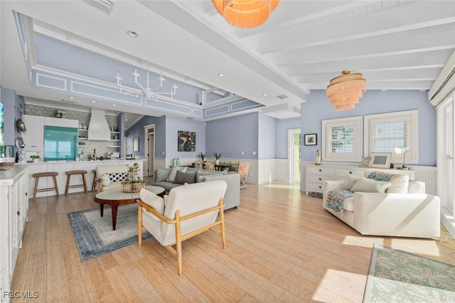 11555 Wightman LN, Captiva, FL 33924