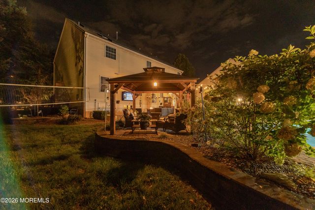 8 Clearbrook Court, Howell, NJ 07731