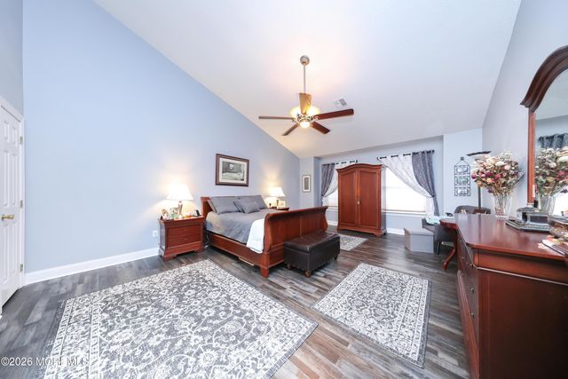 8 Clearbrook Court, Howell, NJ 07731