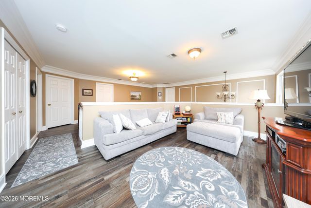 8 Clearbrook Court, Howell, NJ 07731