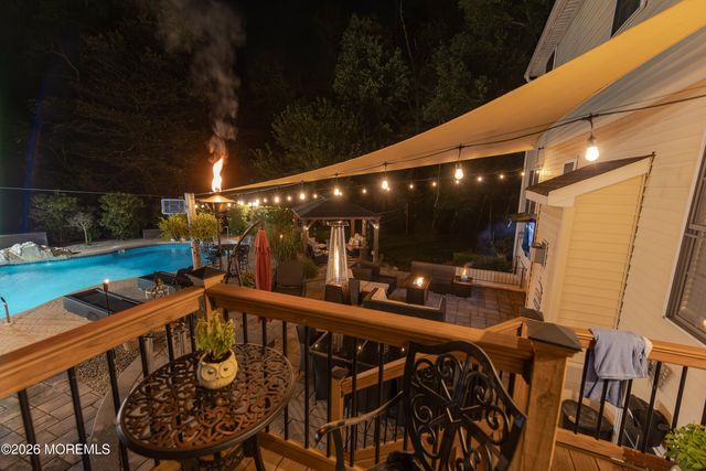 8 Clearbrook Court, Howell, NJ 07731