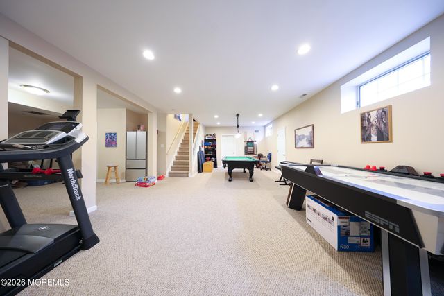 8 Clearbrook Court, Howell, NJ 07731