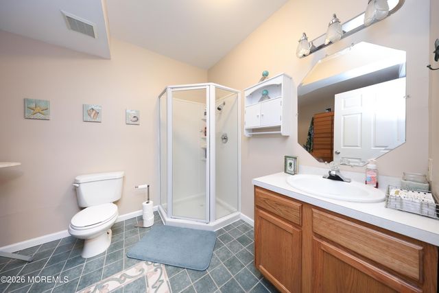 8 Clearbrook Court, Howell, NJ 07731