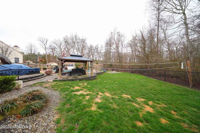 8 Clearbrook Court, Howell, NJ 07731