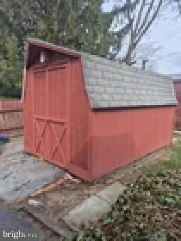 21 RICHARD RD, Mechanicsburg, PA 17050