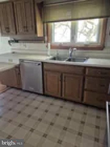 21 RICHARD RD, Mechanicsburg, PA 17050