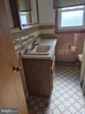 21 RICHARD RD, Mechanicsburg, PA 17050