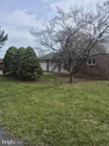 21 RICHARD RD, Mechanicsburg, PA 17050