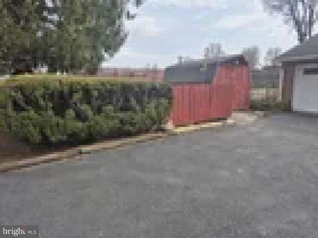 21 RICHARD RD, Mechanicsburg, PA 17050