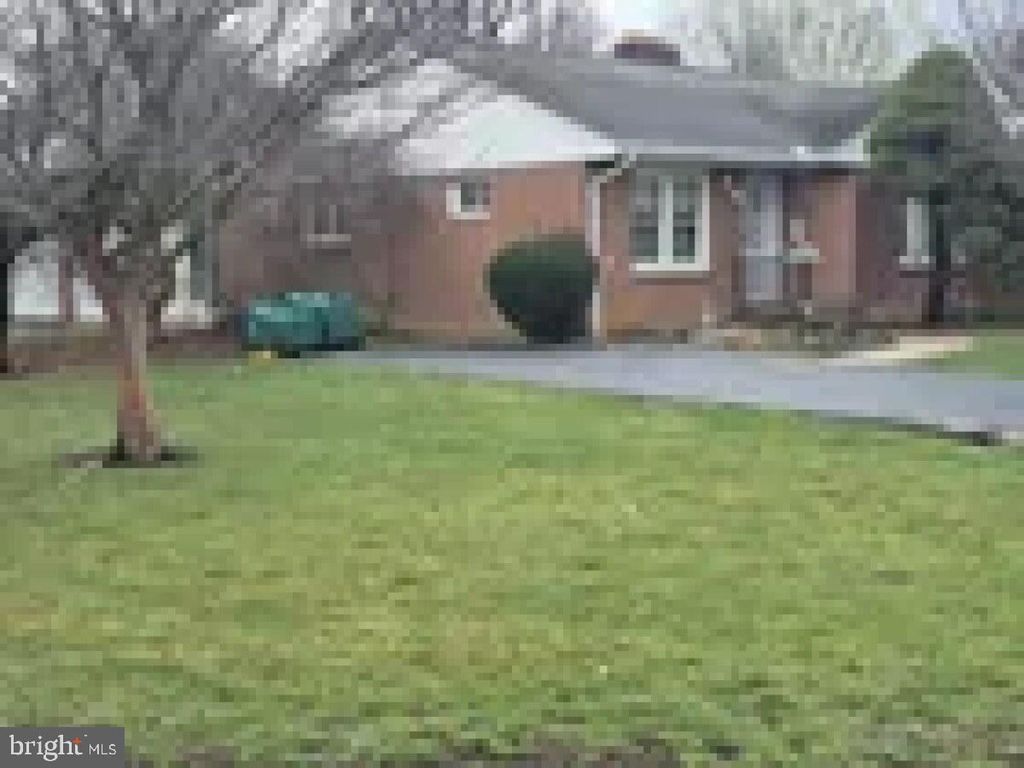 21 RICHARD RD, Mechanicsburg, PA 17050