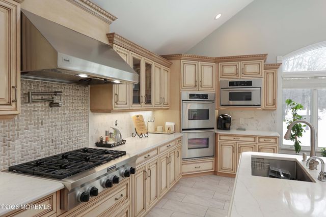 21 Sandra Circle, Westfield, NJ 07090