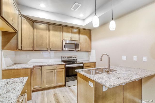 1686 Grand Avenue 6, Windsor, CO 80550