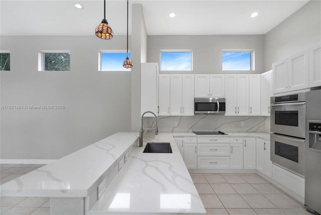 6713 NW 127th Ter 1, Parkland, FL 33076