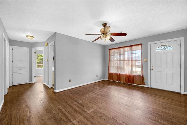 349 NW 65th St, Lawton, OK 73505