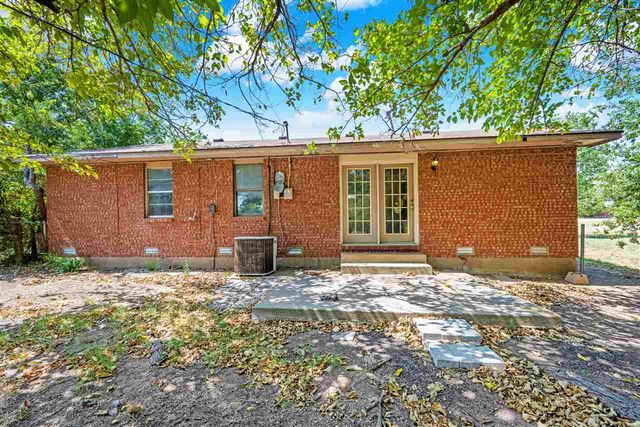 349 NW 65th St, Lawton, OK 73505