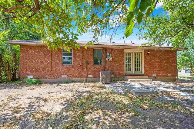 349 NW 65th St, Lawton, OK 73505