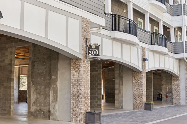 204 Henderson Resort Way 3204, Destin, FL 32541