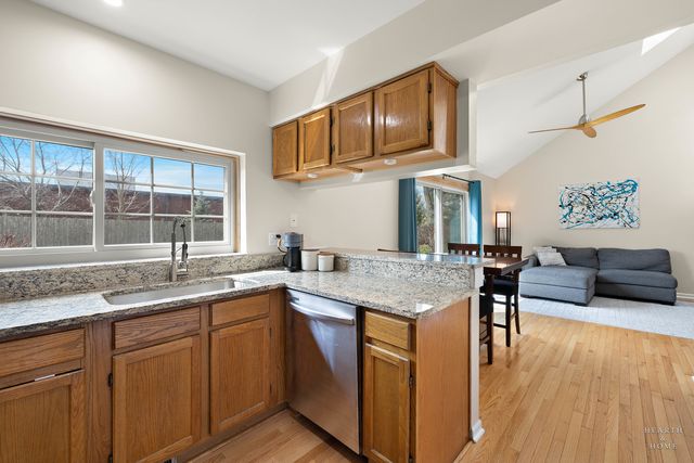 1915 Ozark Parkway 1915, Algonquin, IL 60102