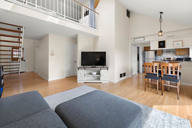 1915 Ozark Parkway 1915, Algonquin, IL 60102