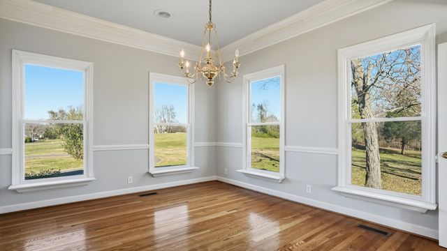 8102 Pleasant View Dr, Lascassas, TN 37085