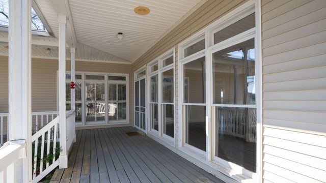 8102 Pleasant View Dr, Lascassas, TN 37085