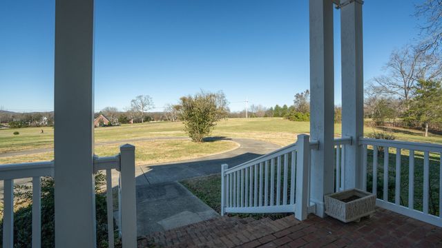 8102 Pleasant View Dr, Lascassas, TN 37085