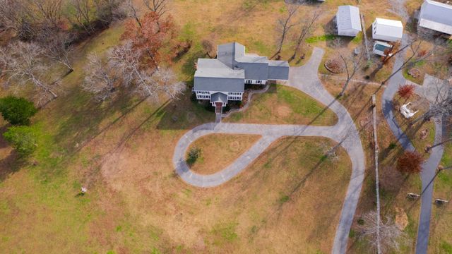 8102 Pleasant View Dr, Lascassas, TN 37085