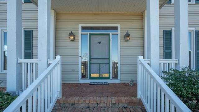 8102 Pleasant View Dr, Lascassas, TN 37085