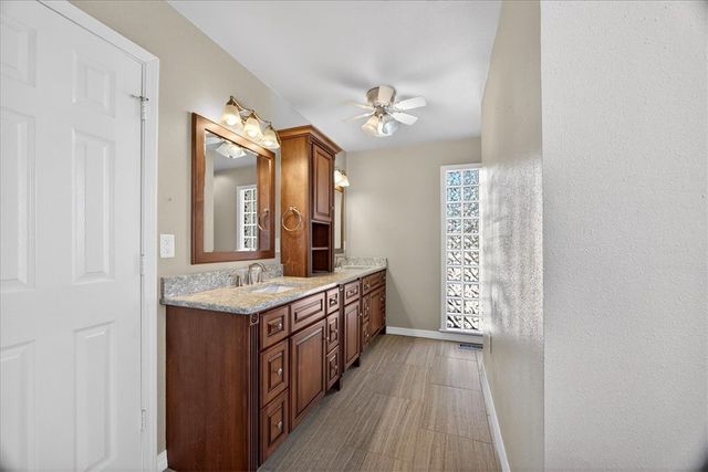 39 Cambria Drive, Bella Vista, AR 72715