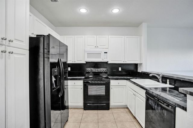 3313 NW 29th Court, Lauderdale Lakes, FL 33311