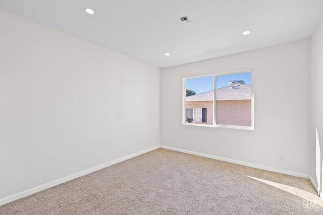 409 jane st, Bakersfield, CA 93306