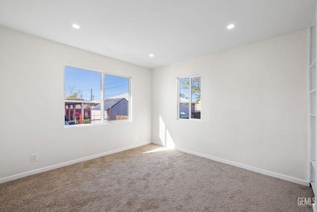 409 jane st, Bakersfield, CA 93306